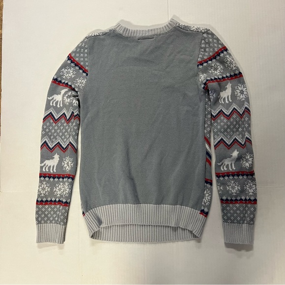 Game of Thrones Winter Is Here Fair Isle Graphic Sweater SZ S - Picture 4 of 11